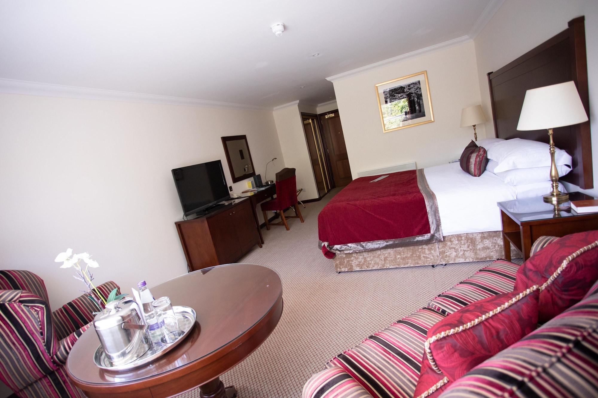 Macdonald Norwood Hall Hotel Aberdeen Extérieur photo